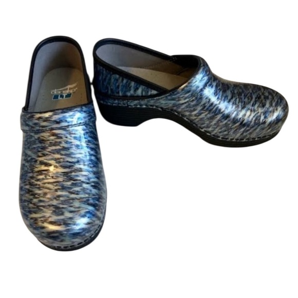 Dansko Lt Pro Blue Waves Clogs NWOT - Picture 3 of 8